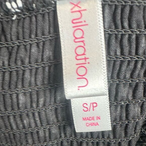 Black and white geometric print smocked ladder back dress w/ pockets size small - Picture 5 of 6